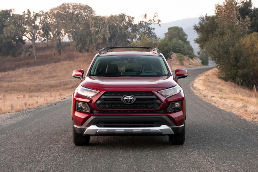  Toyota RAV4 Adventure 2018 года  (NA) (фото 129 из 196)